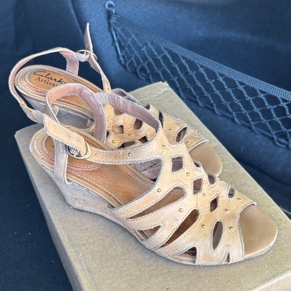 Clarks Artisan Beige Wedge Sandals